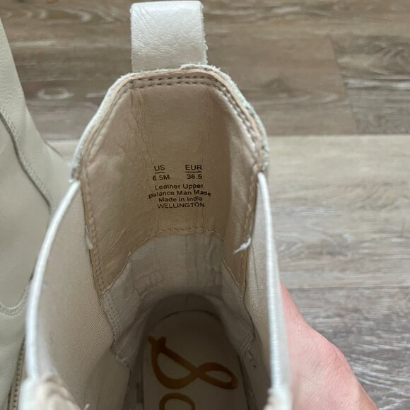 Sam Edelman Chunky Chelsea Boots - Picture 3 of 3